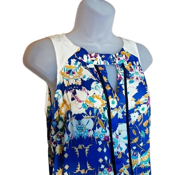 Collective Concepts Keyhole Pattern Blouse - Picture 2 of 4